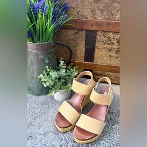 MIA - Women’s Wedge Sandals - Size 6